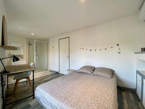 AGEN - Maison meublée avec 3 chambres et 1 bureau, climatisée