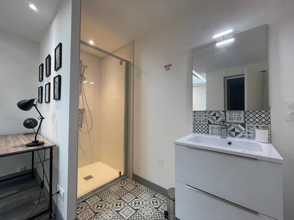 AGEN - Maison meublée avec 3 chambres et 1 bureau, climatisée