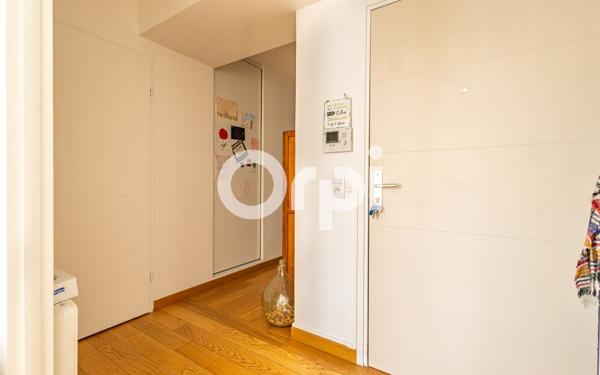 Appartement à vendre    3 pièces •  Le Raincy