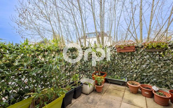 Appartement à vendre    3 pièces •  Le Raincy