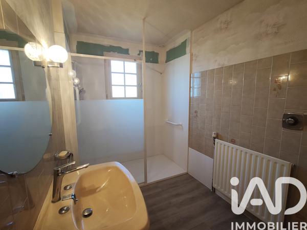 Maison à vendre 5 pièces 109 m² Saint-Denis-d'Anjou
