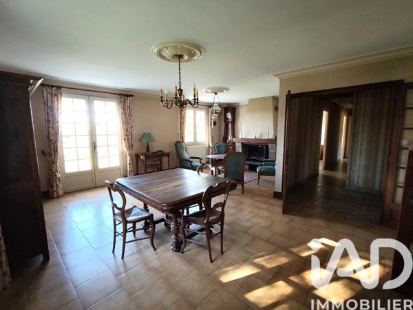 Maison à vendre 5 pièces 109 m² Saint-Denis-d'Anjou