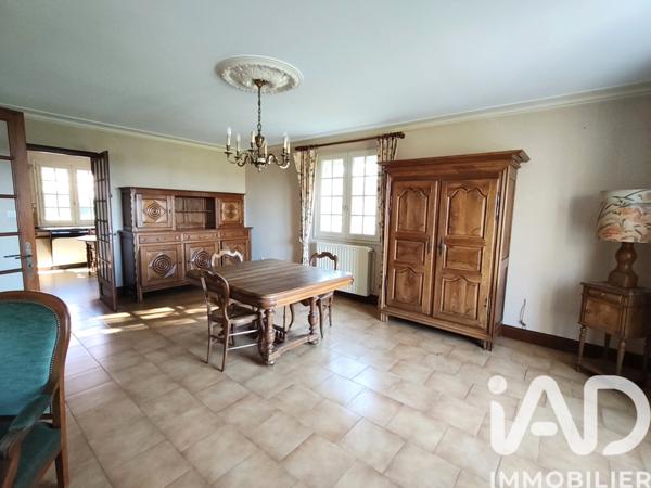 Maison à vendre 5 pièces 109 m² Saint-Denis-d'Anjou