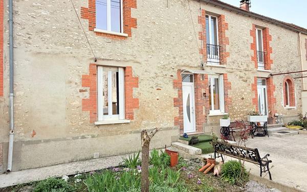 Maison à vendre    5 pièces • 178 m2 Jouy-le-Châtel