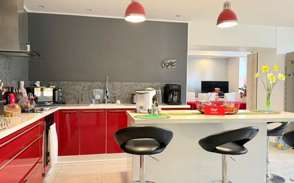 Maison à vendre    5 pièces • 178 m2 Jouy-le-Châtel