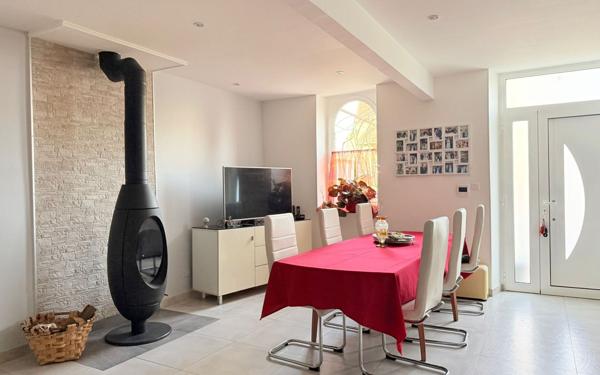 Maison à vendre    5 pièces • 178 m2 Jouy-le-Châtel