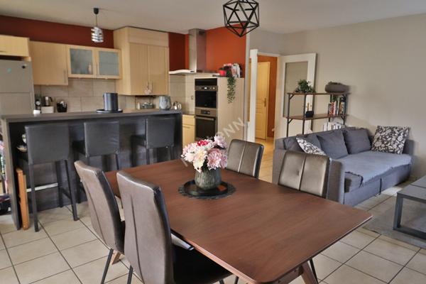 T4 - Francheville Bel Air - Résidence de standing - proche toutes commodités !