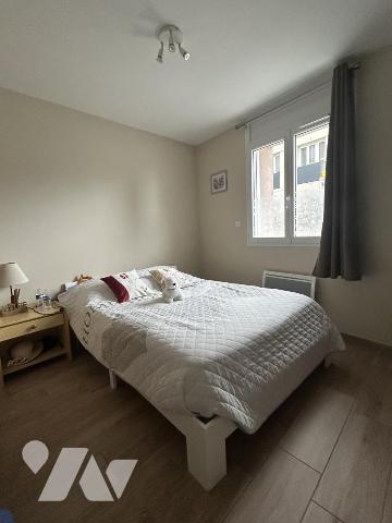 Immeuble de rapport rénové centre-ville BOURG-DE-PEAGE 179m2