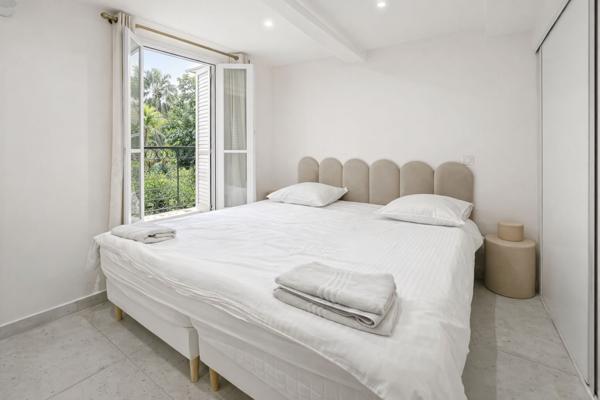 Cannes proche "Banane" 3 pièces rénové, calme faibles charges