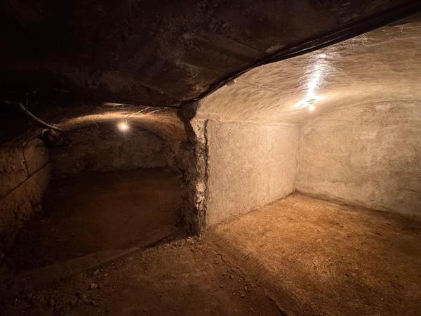 Vente                                                      Maison
                        
                     8 pièces                      160 m2                     à Le Breuil-sur-Couze