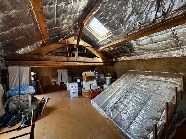 Vente                                                      Maison
                        
                     8 pièces                      160 m2                     à Le Breuil-sur-Couze