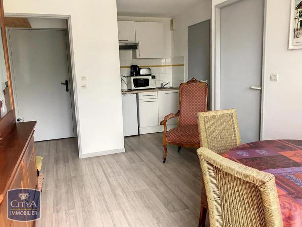 Appartement à louer 2 pièces 27.41m² Arras (62000)