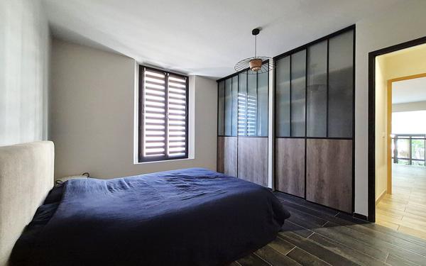 Appartement à vendre    4 pièces • 101 m2 Brie-Comte-Robert