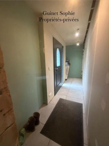 Maison Sainte Hermine 14 pièce(s) 332.6 m2