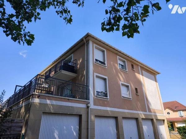 Appartement lumineux et chaleureux, niché au cœur d’une résidence calme et agréable.