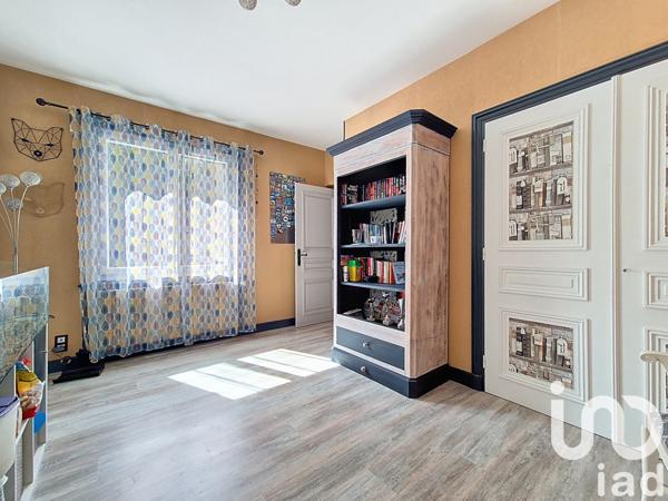 Maison à vendre 10 pièces 240 m² Le Puy-en-Velay