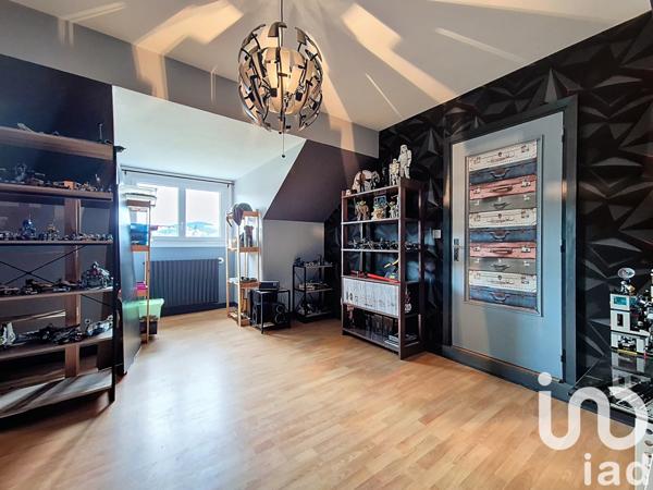 Maison à vendre 10 pièces 240 m² Le Puy-en-Velay