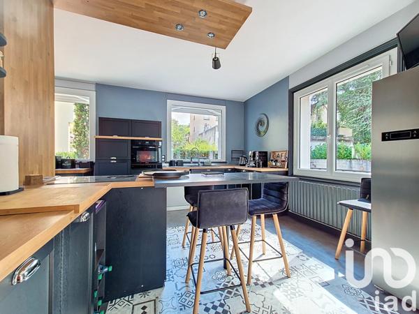 Maison à vendre 10 pièces 240 m² Le Puy-en-Velay