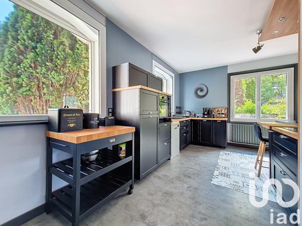 Maison à vendre 10 pièces 240 m² Le Puy-en-Velay