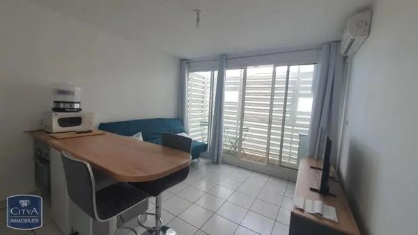Appartement à louer 1 pièce 19.76m² Saint-Denis (97490)