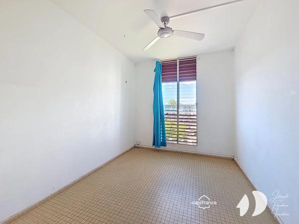 Appartement F5, possibilité d'une 4ème chambre, lumineux avec vue dégagée – Dugazon (La GUP)