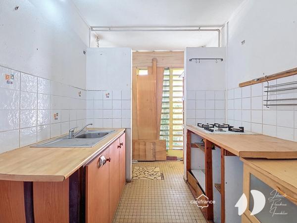 Appartement F5, possibilité d'une 4ème chambre, lumineux avec vue dégagée – Dugazon (La GUP)