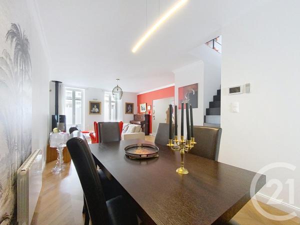 Maison à vendre  4 pièces - 105 m2 ROCHEFORT - 17