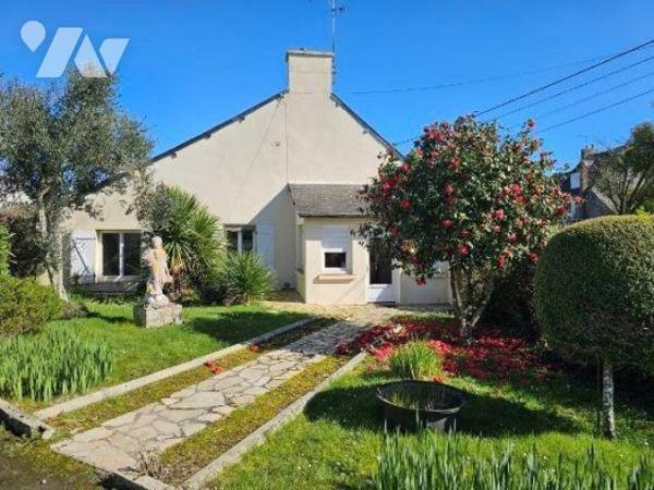 Exclusivité à Cancale, maison comprenant, au rez-de-chaussée : sas d'entrée à l'ouest, cuisine ...