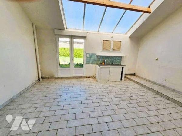 Exclusivité à Cancale, maison comprenant, au rez-de-chaussée : sas d'entrée à l'ouest, cuisine ...