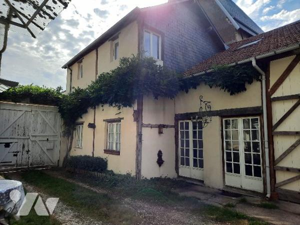 Maison de caractère au coeur de La Chapelle d'Angillon