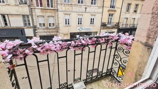 Commerce à vendre 7 pièces de 205 m²