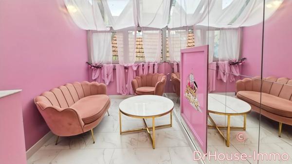 Commerce à vendre 7 pièces de 205 m²