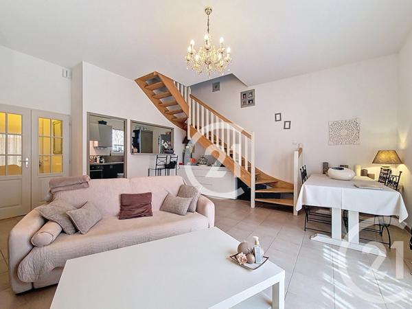 Maison à vendre  4 pièces - 72,64 m2 ARLES - 13