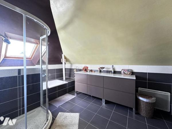 A VENDRE ST AVE (56) PROCHE BOURG