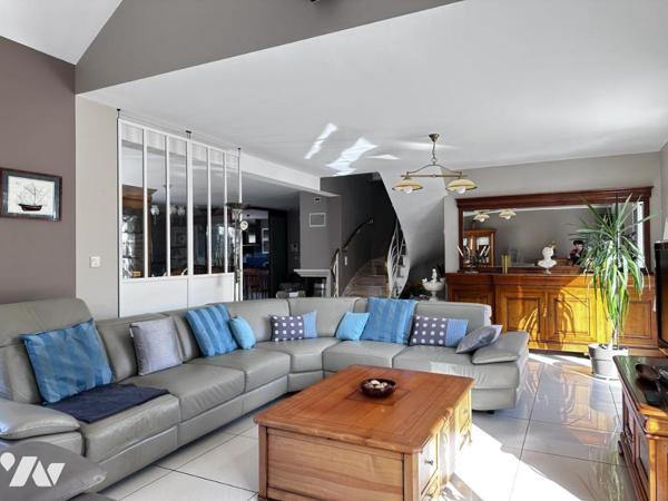 A VENDRE ST AVE (56) PROCHE BOURG