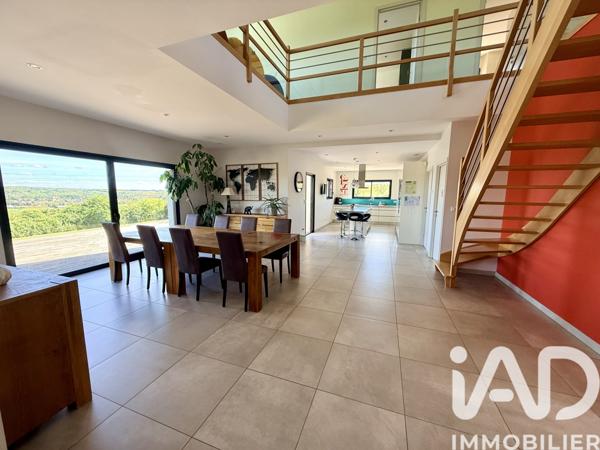 Maison à vendre 5 pièces 215 m² Vouneuil-sur-Vienne