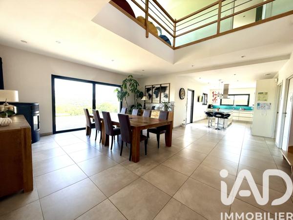 Maison à vendre 5 pièces 215 m² Vouneuil-sur-Vienne