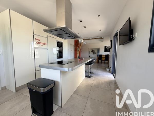 Maison à vendre 5 pièces 215 m² Vouneuil-sur-Vienne