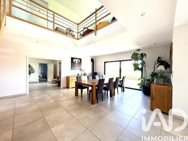 Maison à vendre 5 pièces 215 m² Vouneuil-sur-Vienne