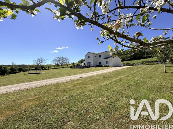 Maison à vendre 5 pièces 215 m² Vouneuil-sur-Vienne