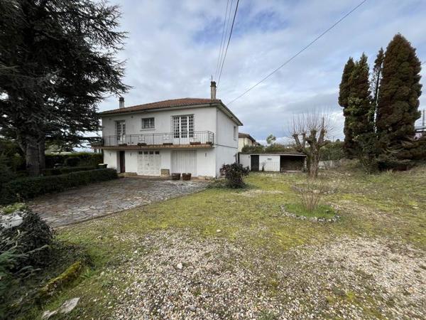 Maison à vendre |  Soyaux |  4 pièces | 180 m²