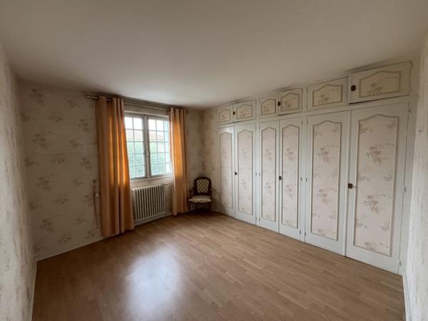 Maison à vendre |  Soyaux |  4 pièces | 180 m²