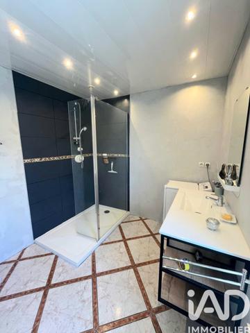 Maison à vendre 8 pièces 170 m² Bonson