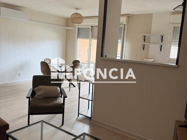Location Appartement meublé 3 pièces 63.5 m² - 160 RUE MOZART Agen 47000