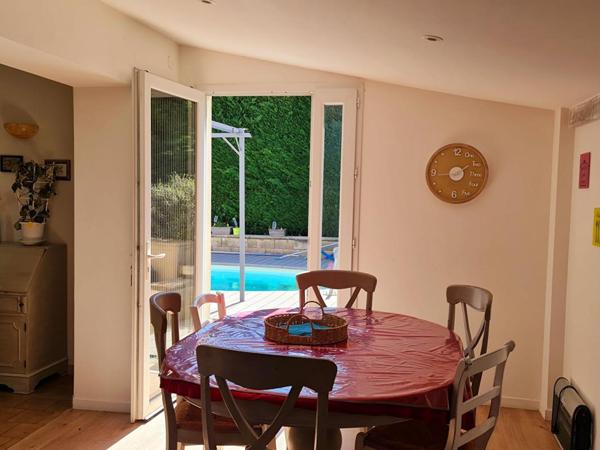 Villa 4 chambres avec piscine, proche commerces
