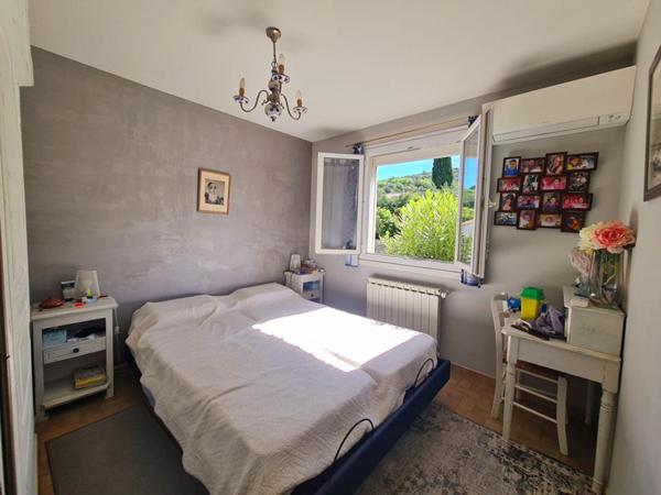 Villa 4 chambres avec piscine, proche commerces