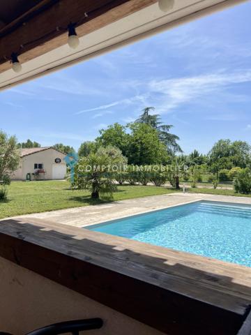 Maison
                                                                                                                                                                                                                                                                                                                        5 pièce(s)                                                                                                                                                                                                          3 chambre(s)                                                                                                                                                                                                          114  m²