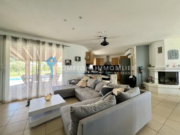 Maison
                                                                                                                                                                                                                                                                                                                        5 pièce(s)                                                                                                                                                                                                          3 chambre(s)                                                                                                                                                                                                          114  m²