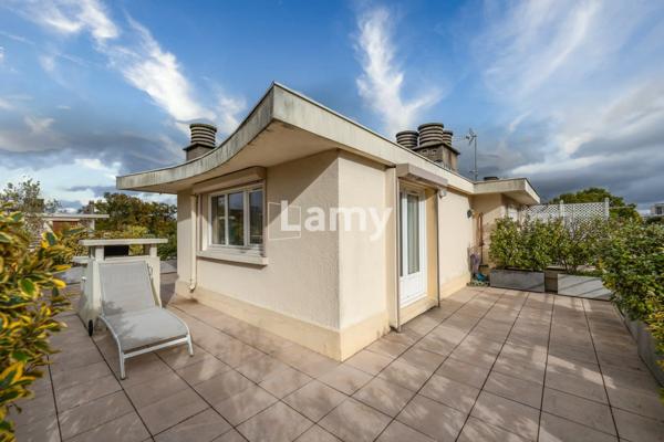 Appartement familial avec rooftop et vue sur bois