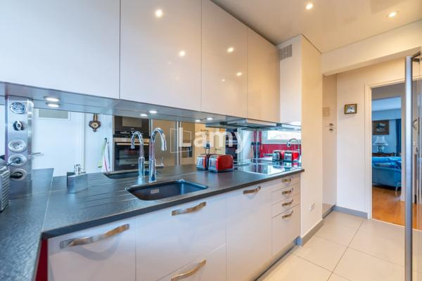 Appartement familial avec rooftop et vue sur bois